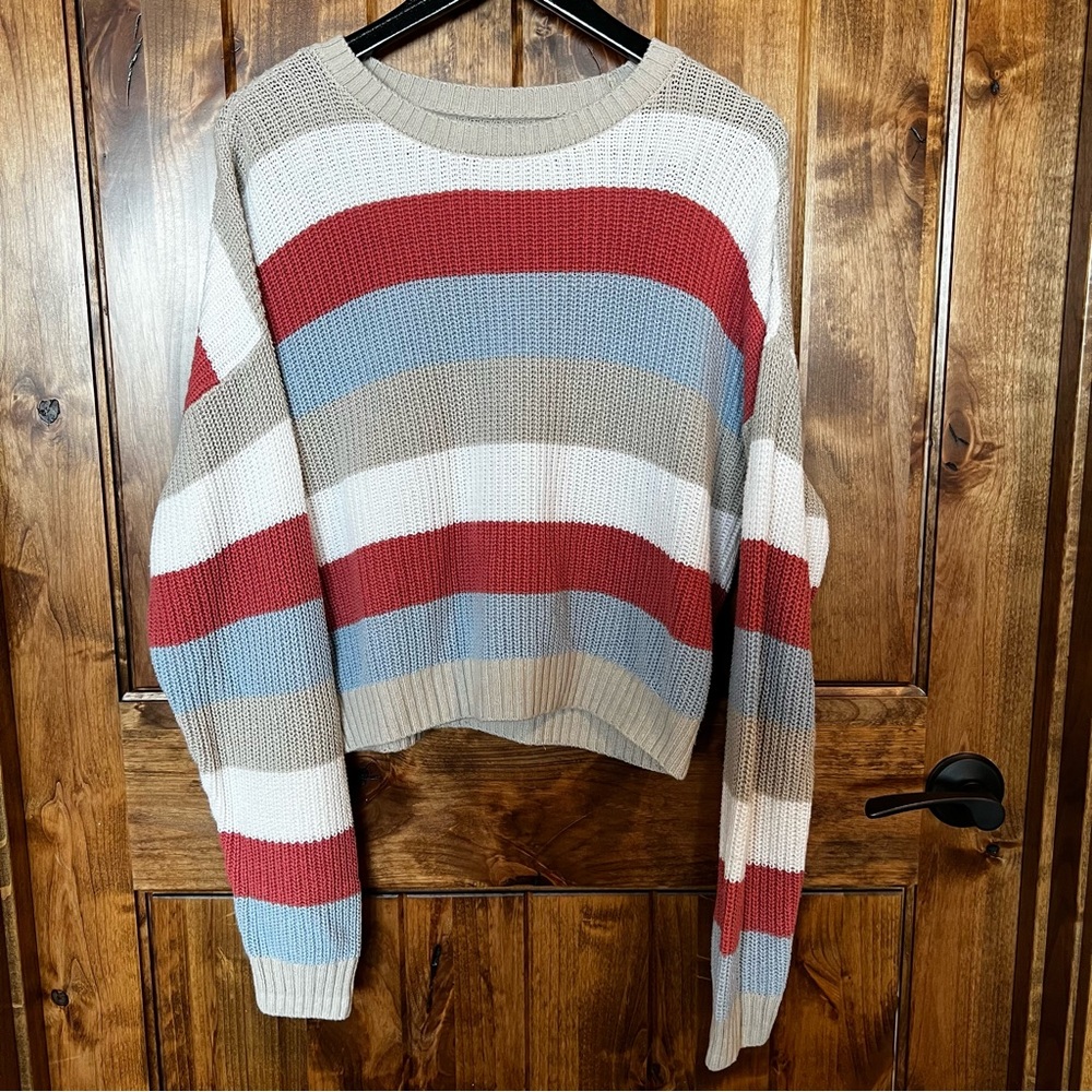 Hollister sweater. Multicolored sweater, size medium